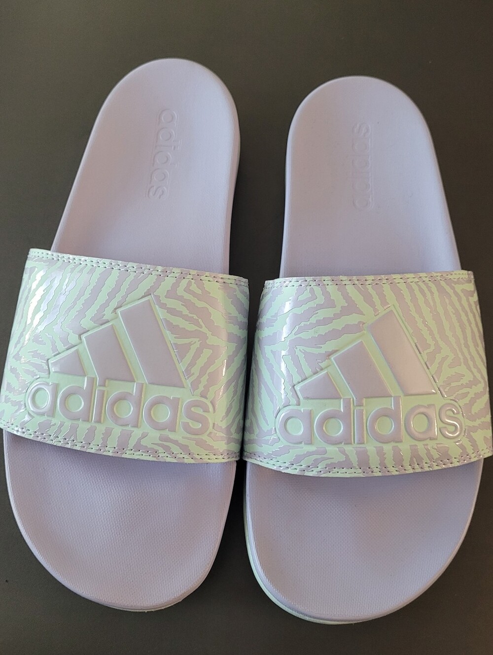 Womens Adidas Adilette Comfort Slides Size 9 NWOB